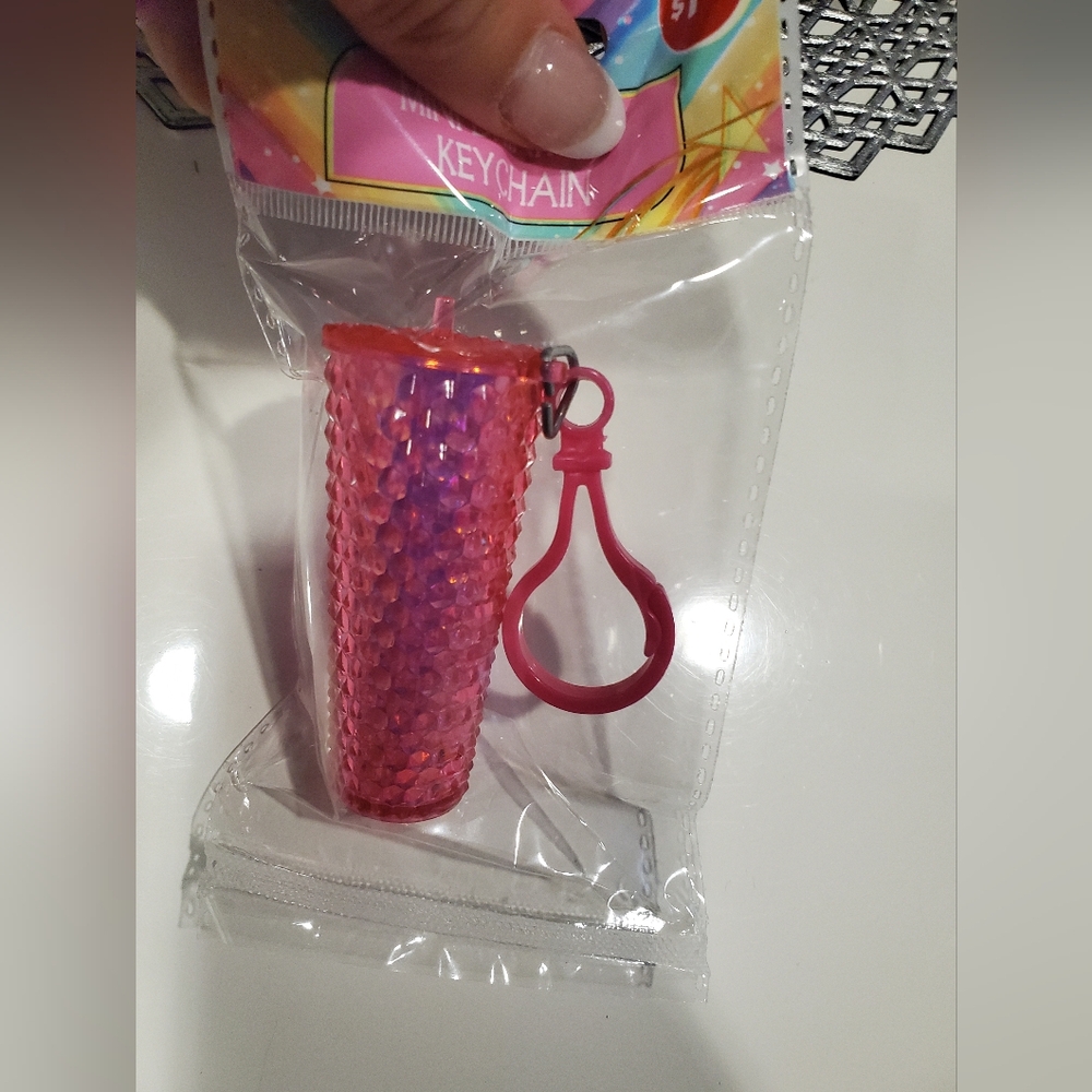 TIC TOC Colorful Mini Cup Keychain Set - Picture 2 of 9